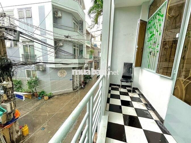 Căn Hộ 2 PN Ban Công Full Nội Thất Tân Bình
