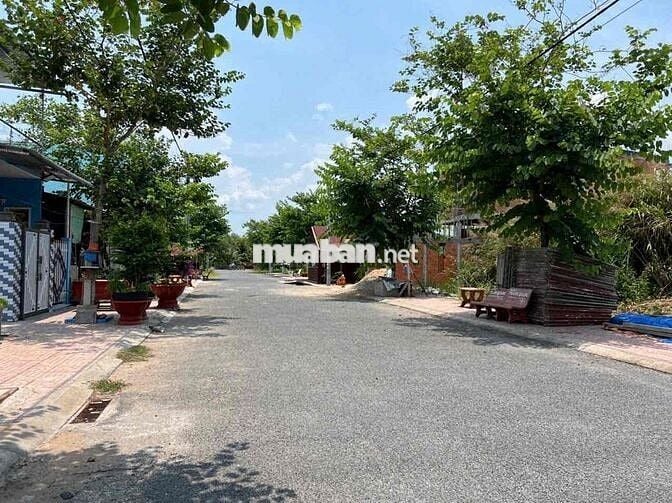 Nền gần ngã 3 đường D1 và N3- KDC mới Trường An, Phường Long Châu
