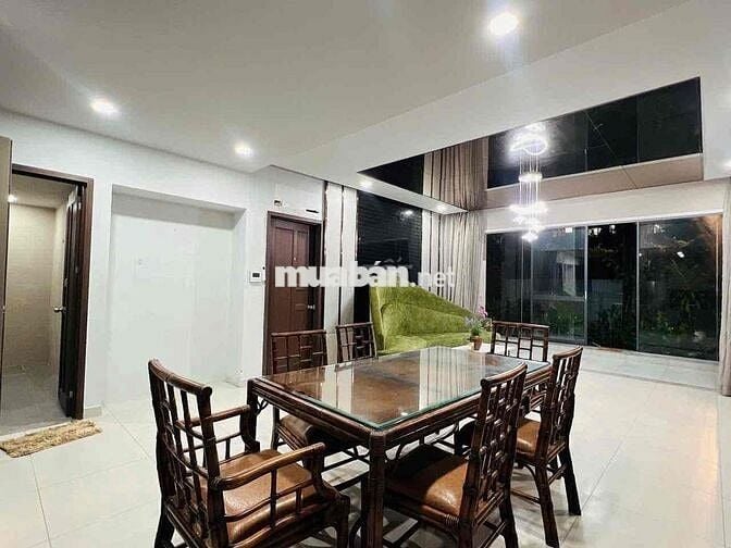 Căn Hộ Nhà Ở Có Sân Vườn Full Nội Thất