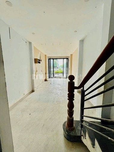 Mặt Tiền Trường Sa 150m2 3 Phòng Quận 3 Gần Đặng Văn Ngữ Vỉa Hè RỘng