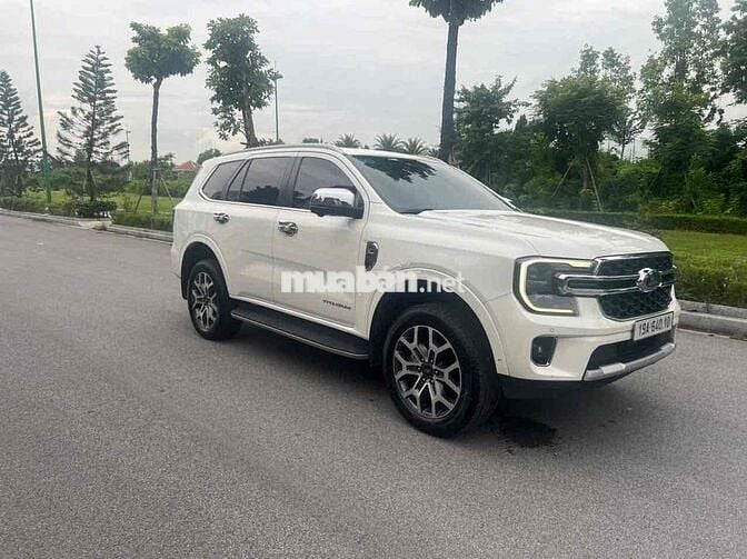 Ford Everest 2023 Titanium+ 2.0 AT 4x4 - 60000 km