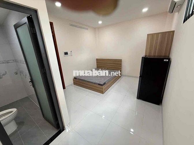 Cho thuê căn hộ Studio Ban công Q4 gần ĐH Luật, ĐH Nguyễn Tất Thành