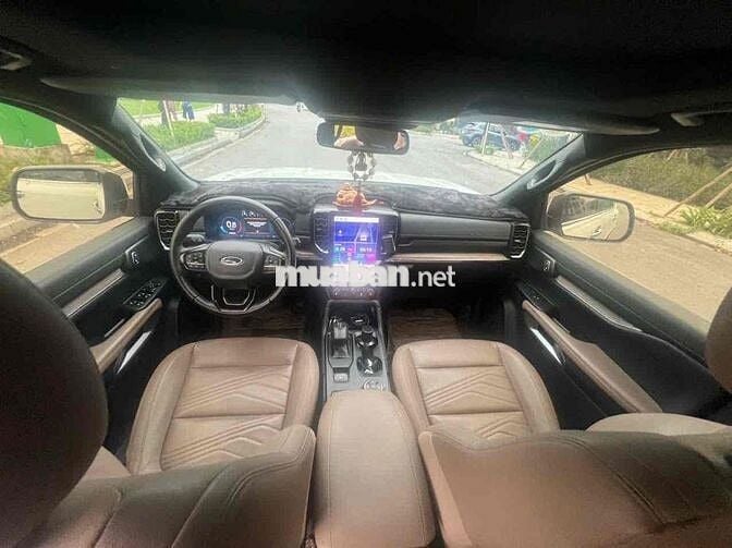 Ford Everest 2023 Titanium+ 2.0 AT 4x4 - 60000 km