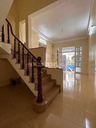 Nhà đường số 22 F4Q8 dt: 4m x 14m, 3 lầu st