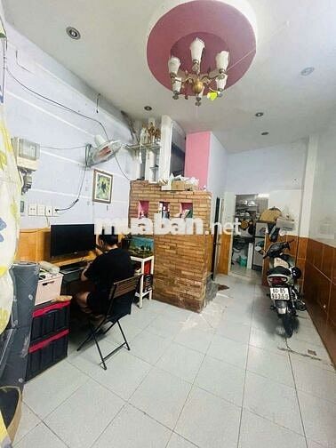 Bán nhà hơn 2 tê Lê Đức Thọ - Nguyễn Oanh