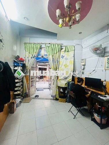Bán nhà hơn 2 tê Lê Đức Thọ - Nguyễn Oanh