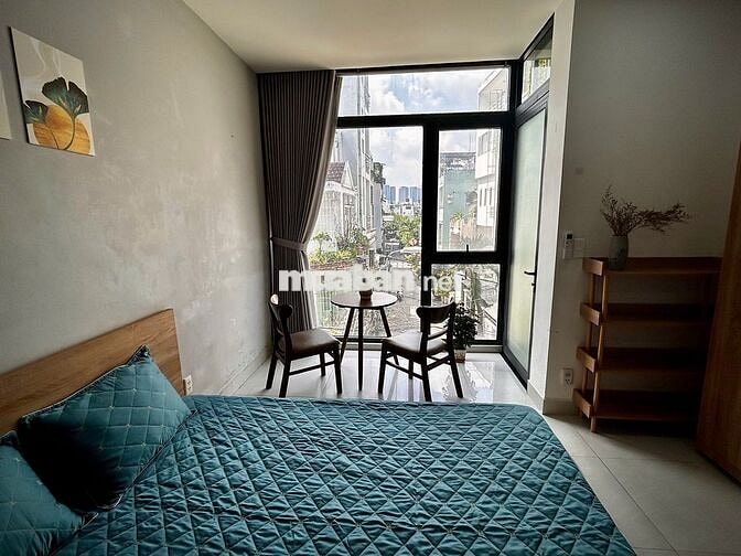 CHDV full NT gần Ngã 4 Hàng Xanh, balcon như khách sạn