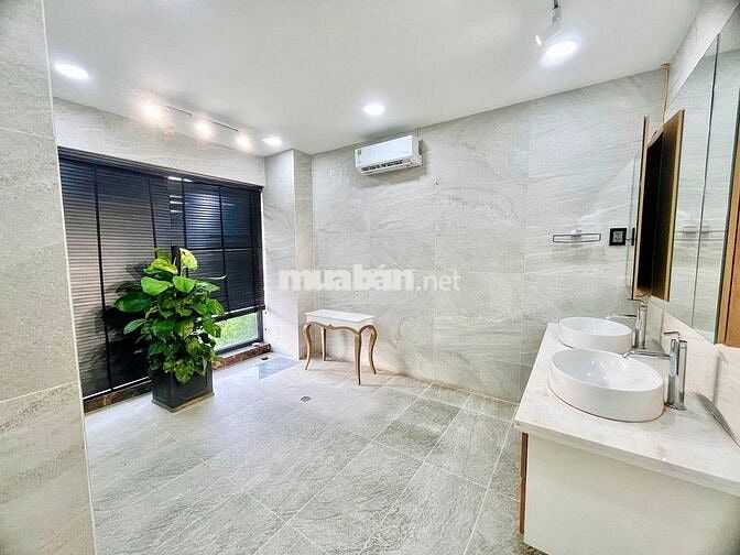 SIÊU PHẨM TOÀ NHÀ GIÁ RẺ - CMT8,Q3 - 6x25, Hầm Trệt 3 Lầu, Than Máy