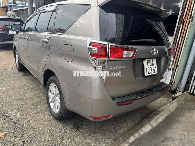 Toyota Innova 2017 2.0E - 110214 km
