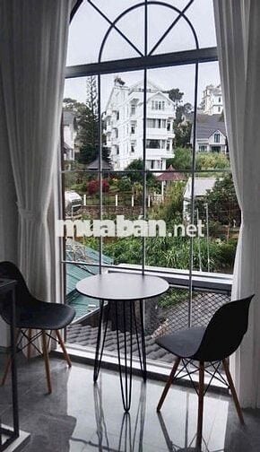 Kẹt tiền bán căn villa đường nam hồ đà lạt giá 1ty2 view đồi