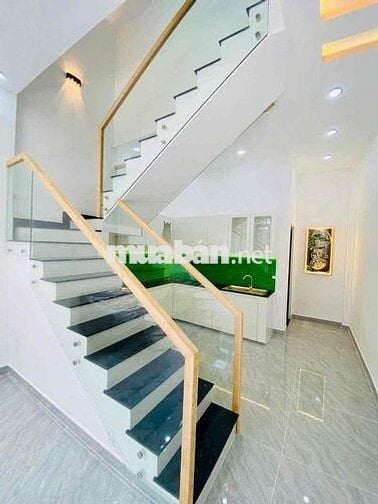 Cạnh Tên Lửa - Nhà 2 Tầng - DT 4x10 - HXH - Giá 4ty x