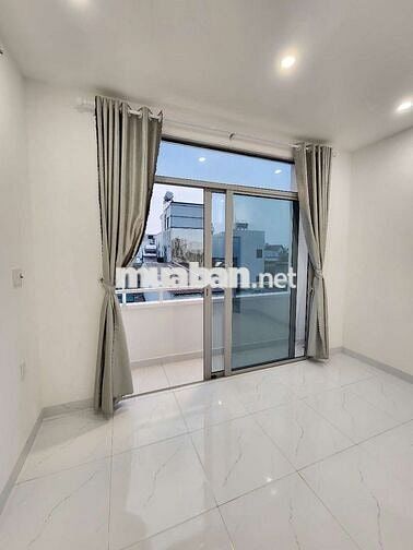 Phòng mới 20m2 mặt sau AEON TÂN PHÚ bán kính 1.2km
