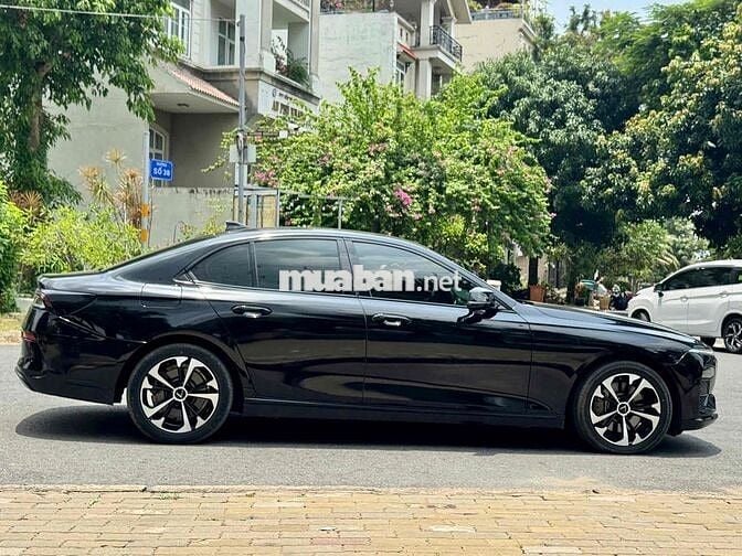 Vinfast Lux A Base 2022 - 20.000km