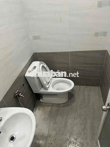 Cho thuê nhà gần UBND p.Trường Thọ,/Hồ Văn Tư giá 5,5tr TL