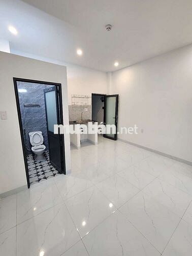 Phòng mới 20m2 mặt sau AEON TÂN PHÚ bán kính 1.2km