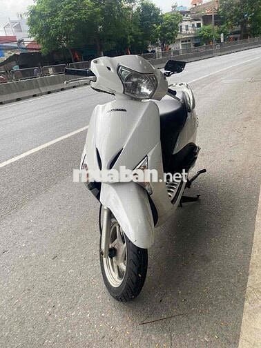 Honda lead êm đẹp như hình