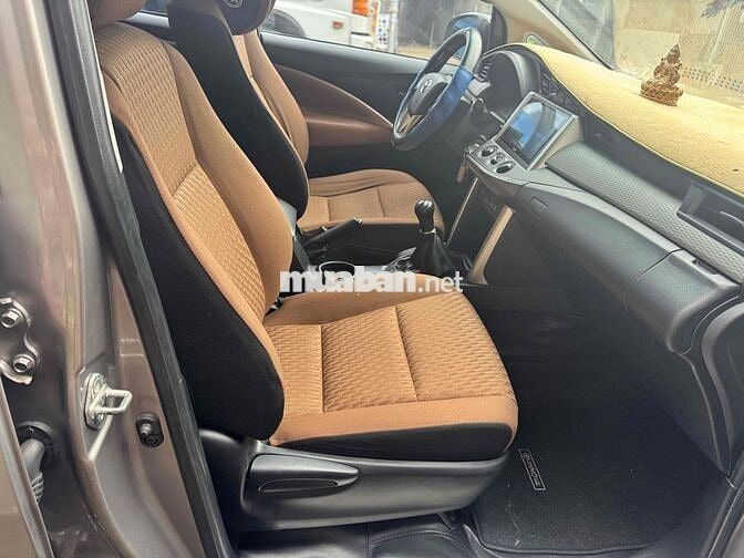 Toyota Innova 2017 2.0E - 110214 km