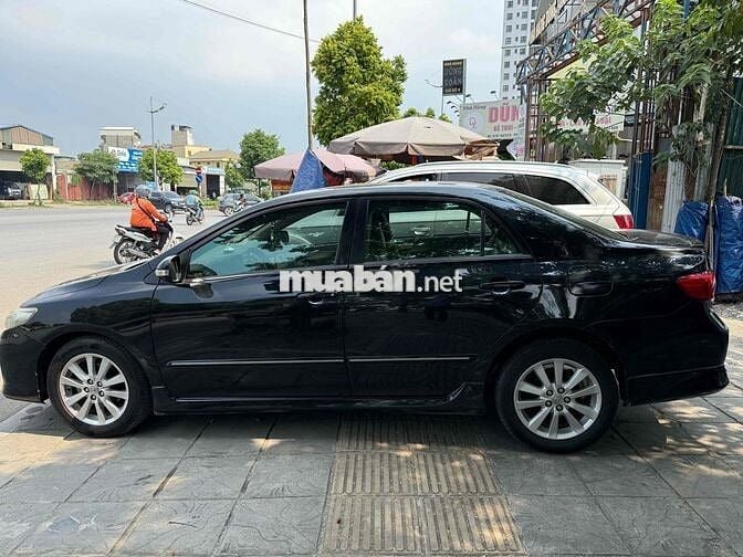 Toyota Corolla Altis 2009 2.0V - 120000 km