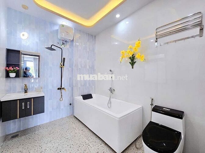 Nhà mới 4Tầng*35m2, Ôtô đỗ cổng, gần chợ, Trường học, 7p ra BxYênNghĩa