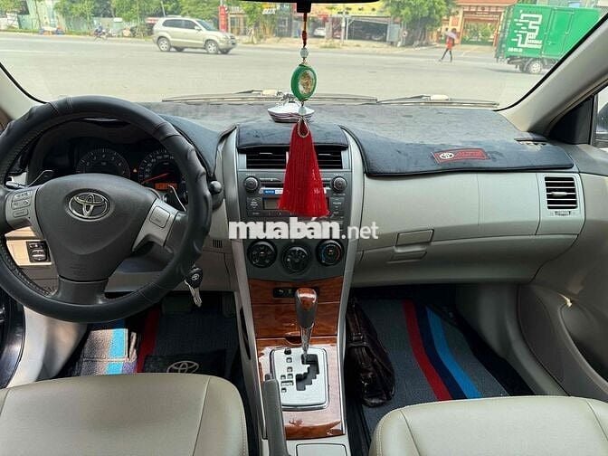 Toyota Corolla Altis 2009 2.0V - 120000 km