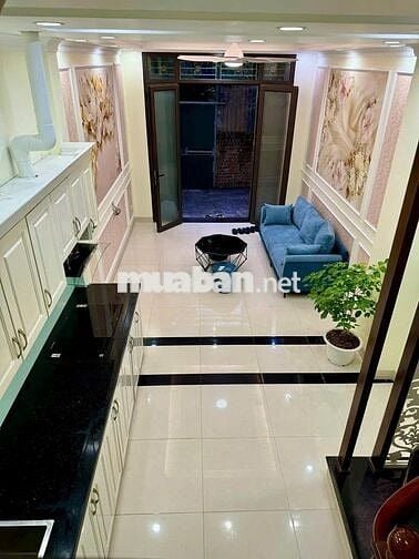 CỰc rẻ! Nhà 4Tx32m2, ôtô đỗ cửa, gần dự án Vingroup Thanh Oai