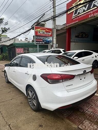 Kia Cerato 2017 1.6 AT - 122000 km