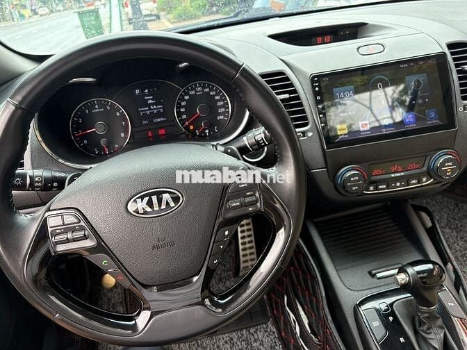 Kia Cerato 2017 1.6 AT - 122000 km