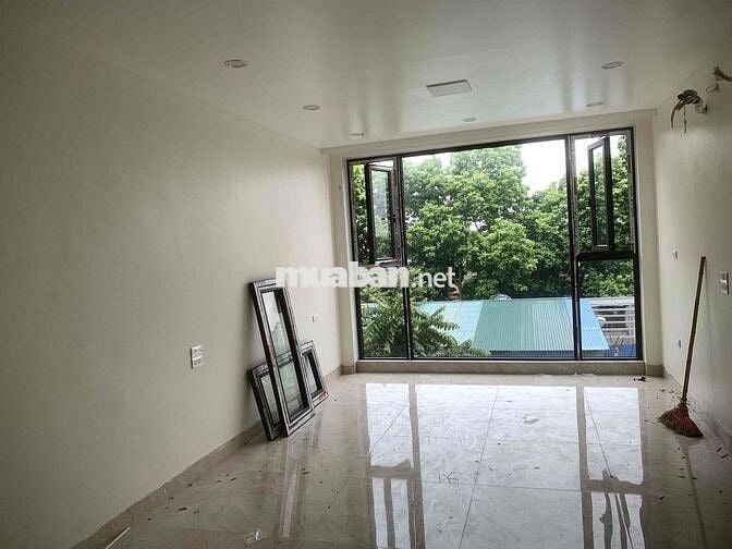 nhà nguyên căn 5 tầng mặt đường 17,5m cạnh Khai Sơn Hill