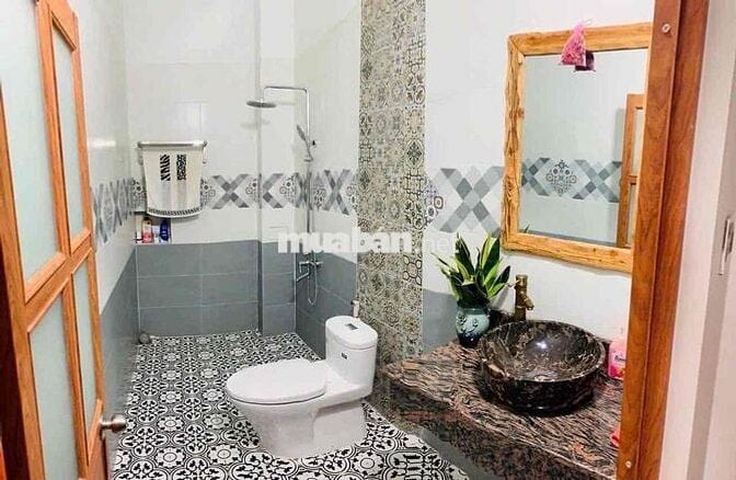 Nhà 2 Lầu mặt đường kinh doanh đa nghành nghề 14m2. P. Hoá an. Tp BH