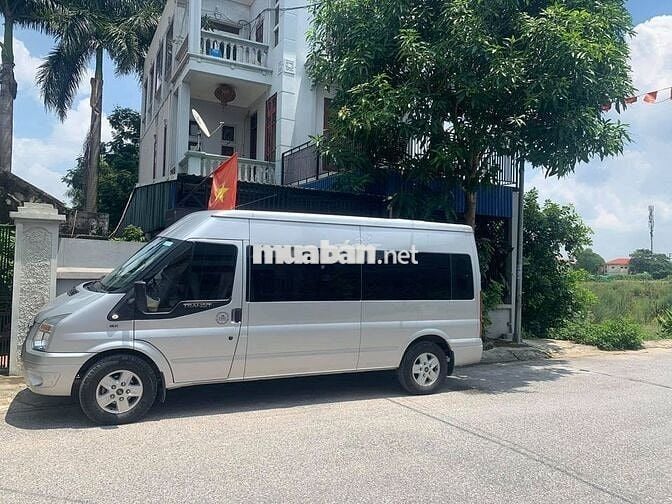 Ford Transit 2016 Luxury, màu xám