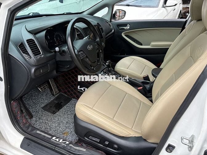 Kia Cerato 2017 1.6 AT - 122000 km