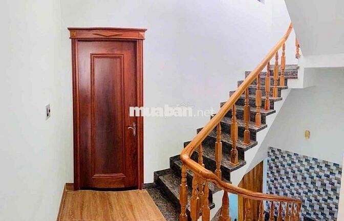 Nhà 2 Lầu mặt đường kinh doanh đa nghành nghề 14m2. P. Hoá an. Tp BH