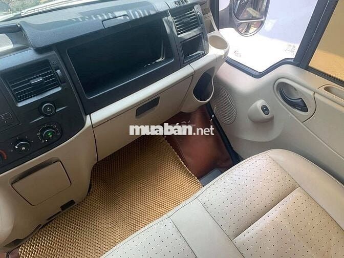 Ford Transit 2016 Luxury, màu xám
