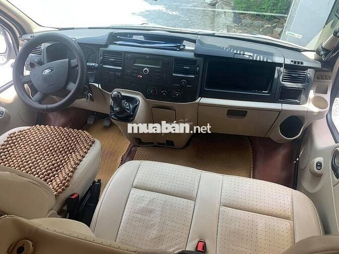 Ford Transit 2016 Luxury, màu xám