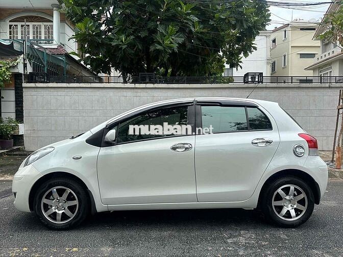 Toyota Yaris 2010 1.3 AT - 5v7km Một chủ Mua mới