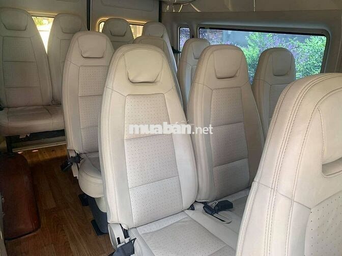 Ford Transit 2016 Luxury, màu xám