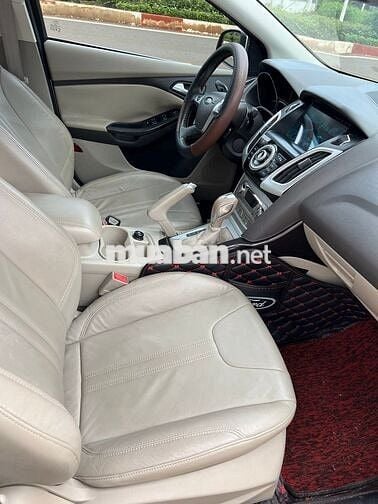 Ford Focus 2014 Titanium 2.0 AT full options