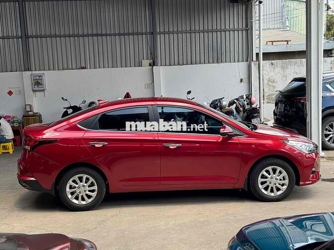 Hyundai Accent 2020 1.4AT - 9000 km