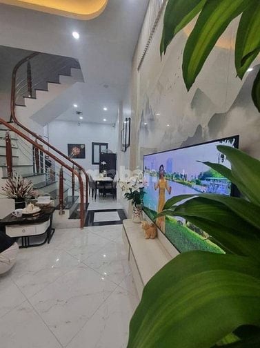 KIM GIANG 42M - GẦN CÁC TRƯỜNG ĐẠI HỌC LỚN - AN SINH ĐỈNH - GẦN Ô TÔ