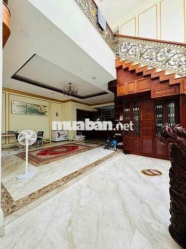 BIỆT THỰ CÓ HỒ BƠI GIỮA LÒNG THÀNH PHỐ CHỈ 33tr/tháng