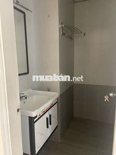 CHO THUÊ Ở LIỀN CC ÂU CƠ TOWER CĂN 2PN CÓ ĐỦ NỘI THẤT 10TR/THANG