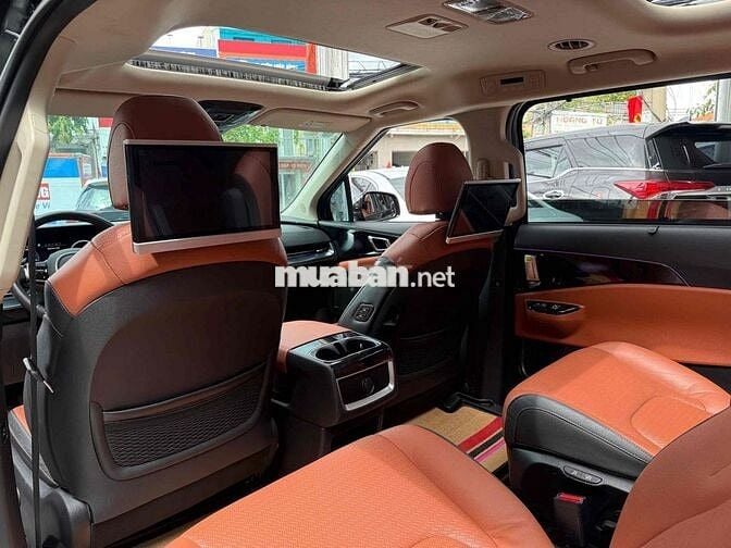 Kia Carnival 2021 2.2D Signature - 40000 km