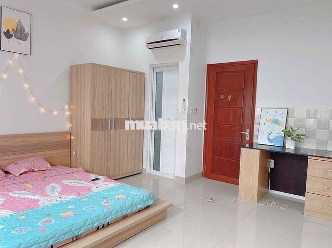 CHÍNH CHỦ cho thuê CHDV full NT đối diện trườg RMIT Q7, cách Vivo 500m
