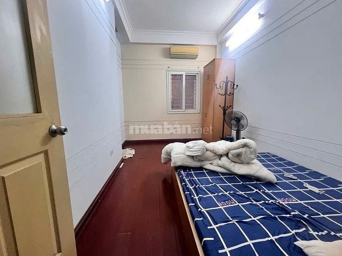 Bán nhà Trung Kính, gần phố, 56m, 5tầng, 4,5m MT, giá 22 tỷ 
