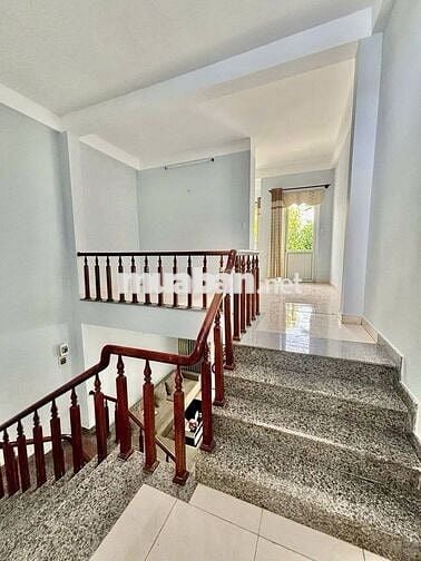 🔴(NCC) CHO THUÊ NHÀ 2 TẦNG MẶT TIỀN PHẠM VINH, GẦN THĂNG LONG