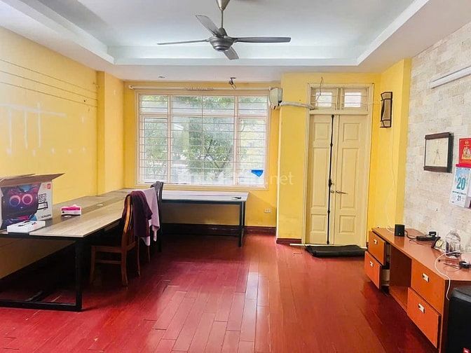 Bán nhà Trung Kính, gần phố, 56m, 5tầng, 4,5m MT, giá 22 tỷ 