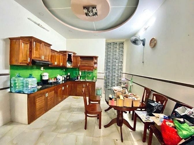 Bán Nhà Hẻm Xe Hơi Tân Bình-557m2-4Tầng-Giá 6,9 Tỷ 