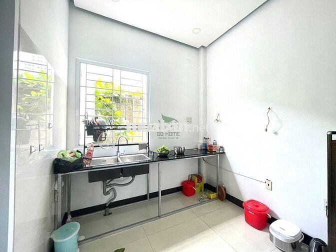 CHO THUÊ NHÀ 3 PN FULL NỘI THẤT GẦN BIỂN HÒN CHỒNG GIÁ 16 TRIỆU/THÁNG