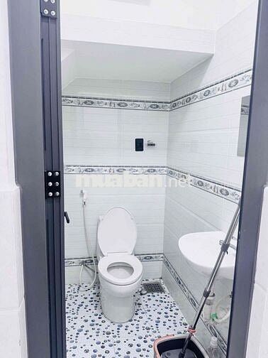 🏡Nhà cho thuê Hồ Thành Biên P4 Q8 Nhà rộng rãi, sạch đẹp,  hẻm  3 gac
