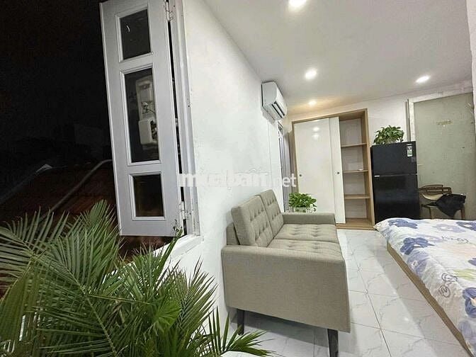 Cho Thuê 1PN Tách Bếp Đường Ung Văn Khiêm Gần Ngã Tư Hàng Xanh
